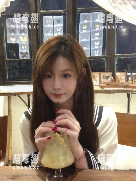 瞧这网页，17吃瓜有种让人心里痒痒的力量，不是自愿也得上瘾了！