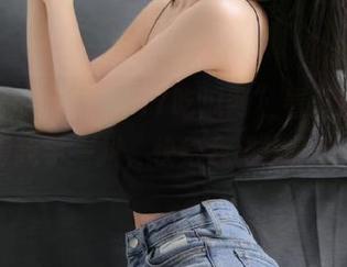 在“17吃瓜网”看八卦，看得我手一抖，快给我维生素B！