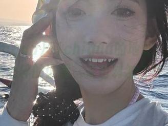 51chigua的地址，我留下了大把心碎的证据，来也匆匆去也匆匆。