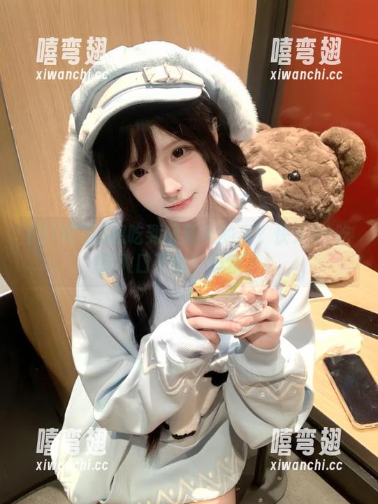 想吃到最新鲜的瓜？快来51吃瓜入口下载！别慢了！