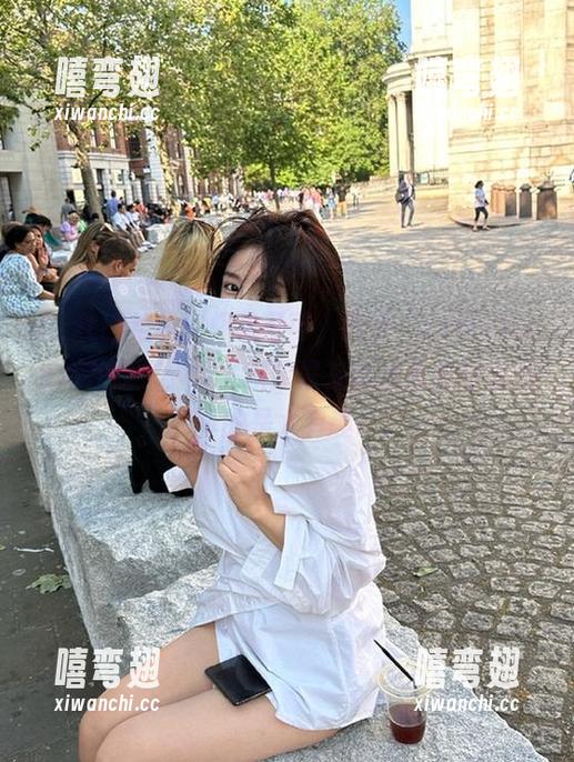 给我一杯热可可，打开“zztt87.ccm在线”，看黑料像是在调戏我的好奇心，真的是太有趣了。