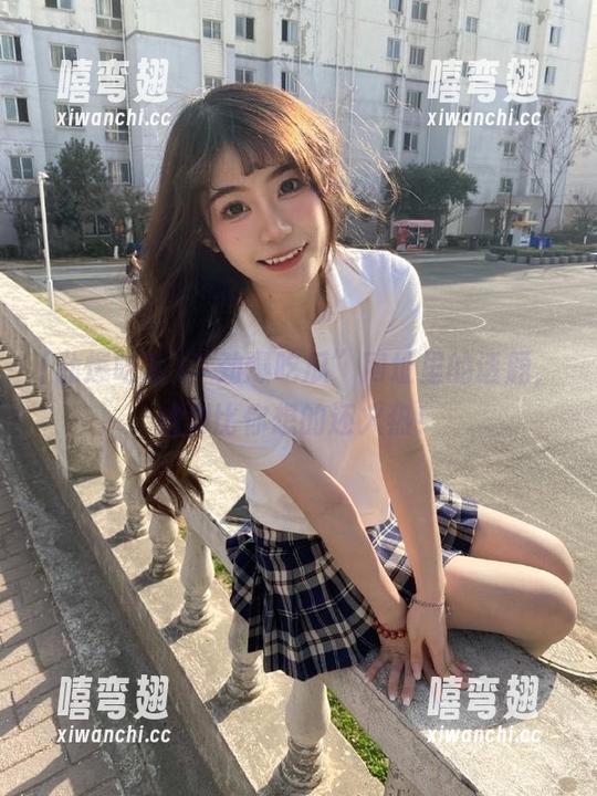 劲爆吃瓜 “劲爆吃瓜”网址里的话题,绝对比你想的还火热!