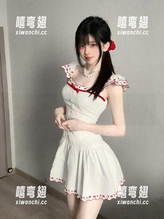 吃瓜大本营 吃瓜大本营:你敢不敢试试传送门,那里整容前后的对比让人疯狂。