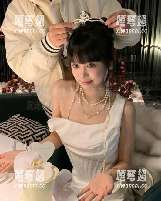 登录吃瓜网：不看后悔，又怕太沉迷，介于镜头之外的好奇心！