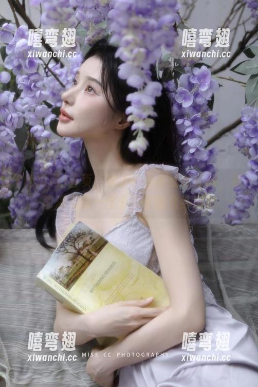 首页，这小小的在线吃瓜网，竟能满足我一整个下午的八卦渴望