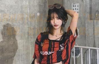 吃瓜之旅，尽在“吃瓜网红网”，看吧，各种瓜都是免费的，想咬就咬！