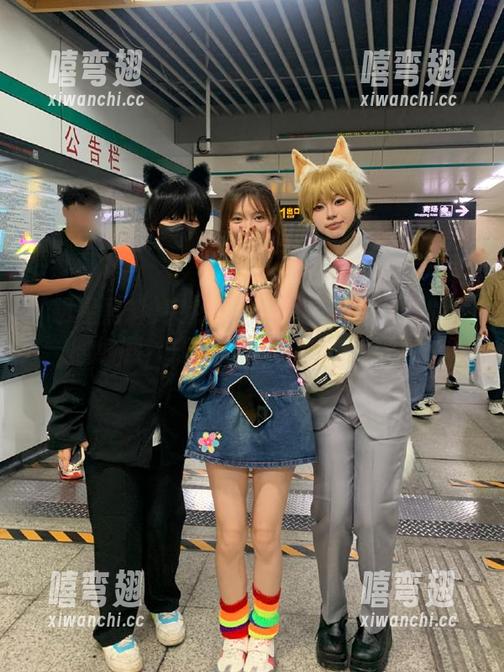 突然想问#明星黑料苹果版#的编剧，打架也是取材自生活吗？
