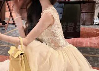黑料不打烊登录后，我的手机居然自动下载了八百个八卦！