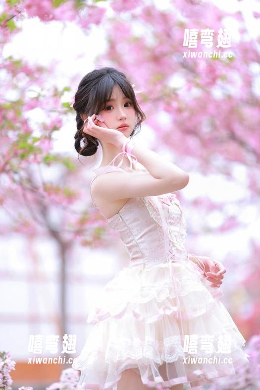 苹果版黑料吃瓜网：在线剁手，免费享受八卦大餐！