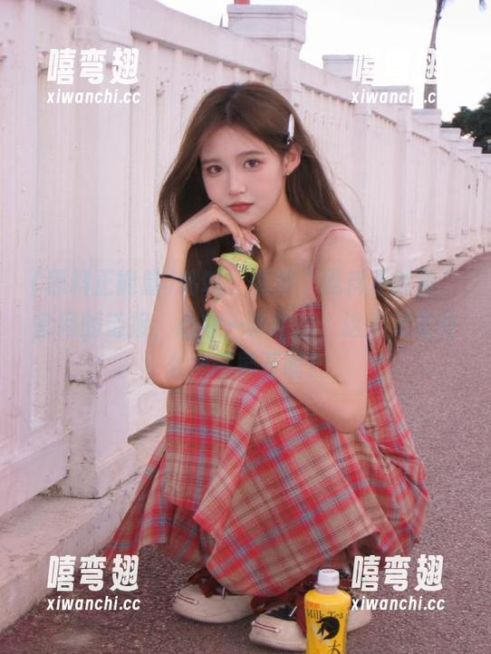 呜呜，看到“黑料正能量”官网的链接，心中一阵激动，这次又有什么神奇展开呢？