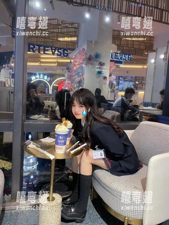 最近“万篇长征黑料正能量”的地址已成网红，快来和我分享你发现的猛料！