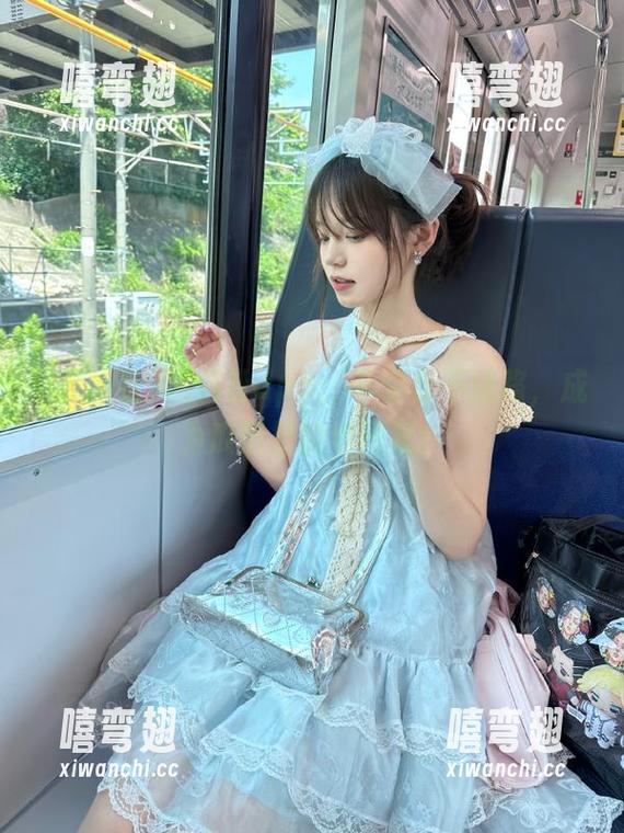 黑料社 黑料社app,带你永不迷路,成为瓜田里的老司机!