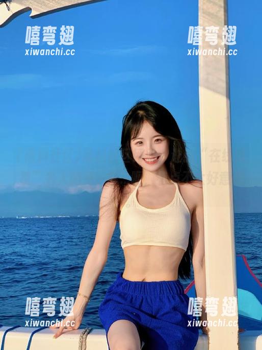 黑料社区网站，让我“在线透视”名人的另一面...呃，有点不太好意思。