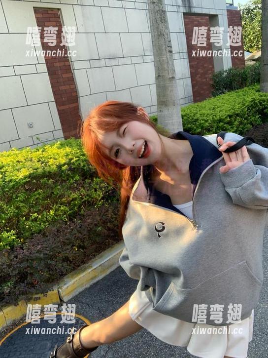 每次打开黑料社区，我的安卓手机都觉得自己成了八卦达人！