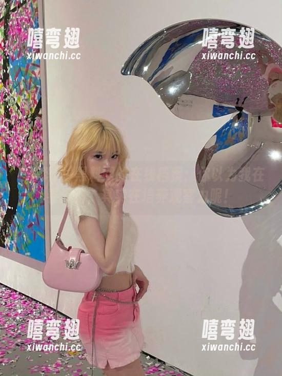 黑料网 黑料网的在线档案:你以为我在看资料,其实在培养观察力呢!